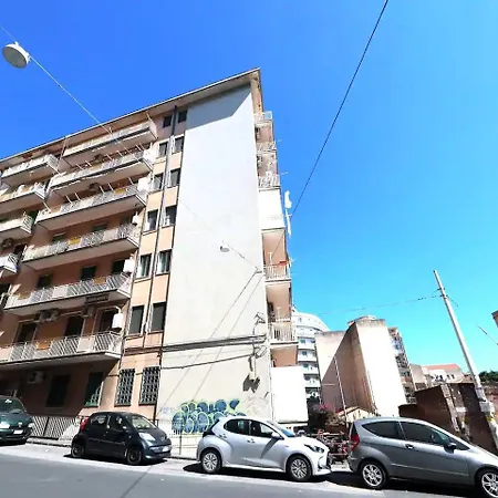 Blue Borgo * カターニア